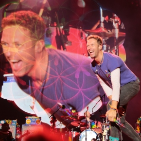 Colorida presentación de Coldplay en Colombia